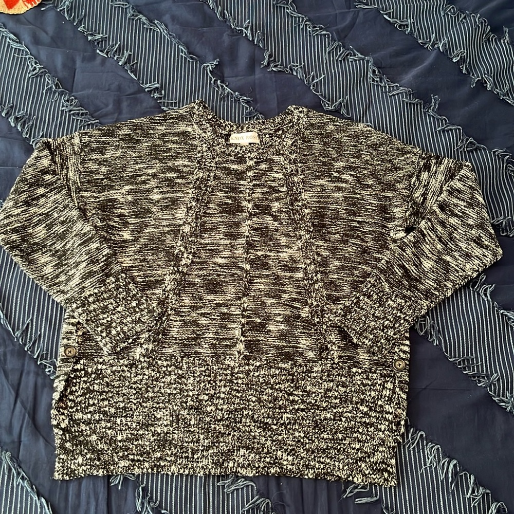 Knox rose black & white side button detail sweater